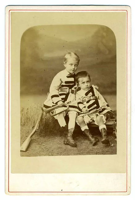 Retrato de dos niños