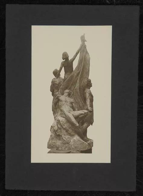 Homenaje a los "Héroes de la Concepción" foto de la escultura hecha en bronce de 5 mt. [...]