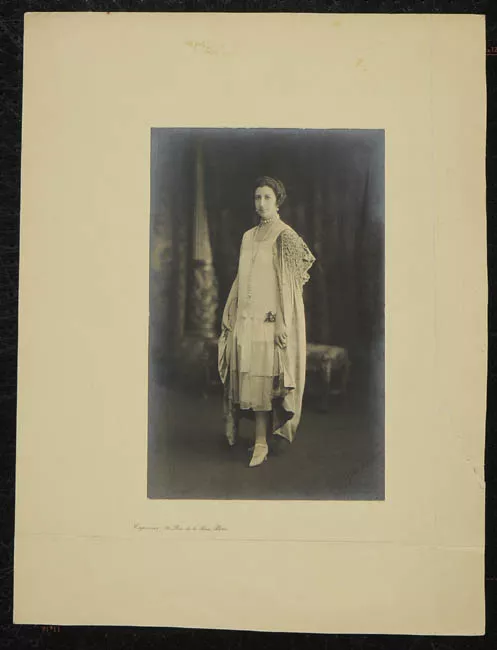 Retrato de Estudio de Esther Infante Valdés