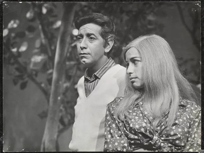Jael Unger y Ramón Nuñez en la obra de teatro 