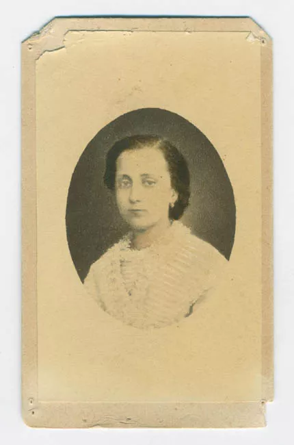 DOÑA TERESA RAMIREZ ROSALES DE WORMALD