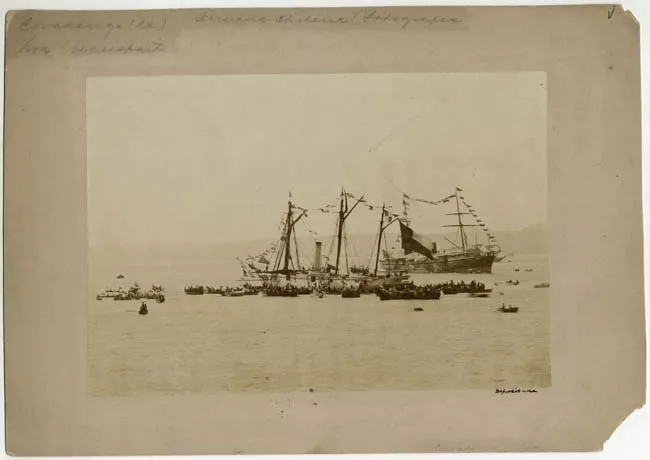 La Covadonga en la bahía de Valparaíso 
