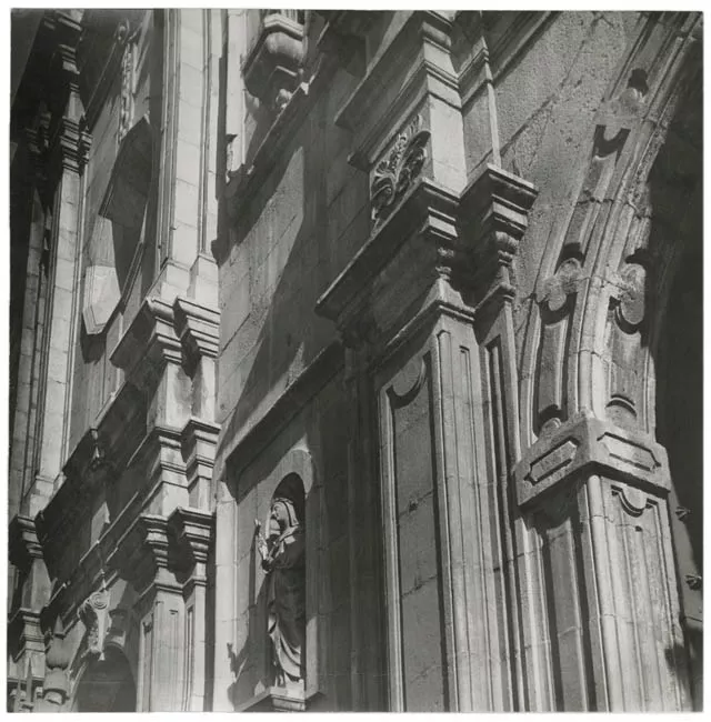 Detalle de la fachada de la Iglesia Santo Domingo, Santiago