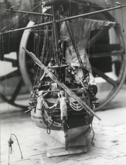 M.H.N.RESTAURACION FRAGATA
