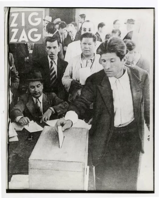 ELECCIONES:MESA DE VOTACION.