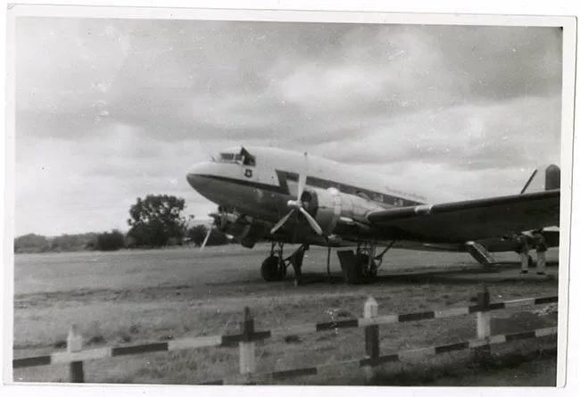AVION EN CANCHA DE ATERRIZAJE