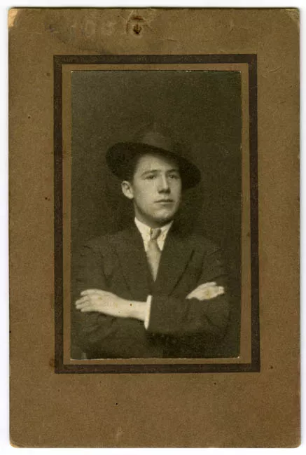 RETRATO ARTURO ZONES RIOSECO