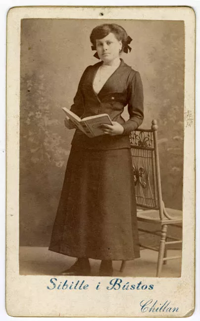 RETRATO ELCIRA SEPULVEDA
