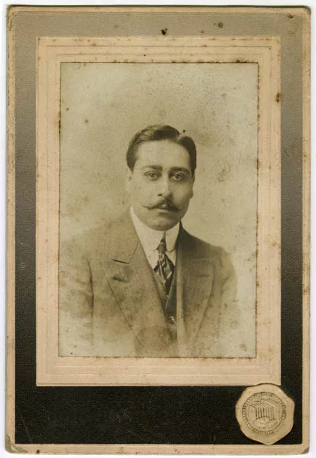 RETRATO DE HOMBRE