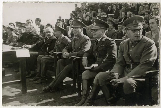 Palco de honor, Pentatlón militar.