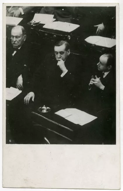 Don Arturo Alessandri Palma y otros