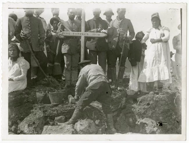 ENTIERRO DE JOSE PAREDES. I DE PASCUA.