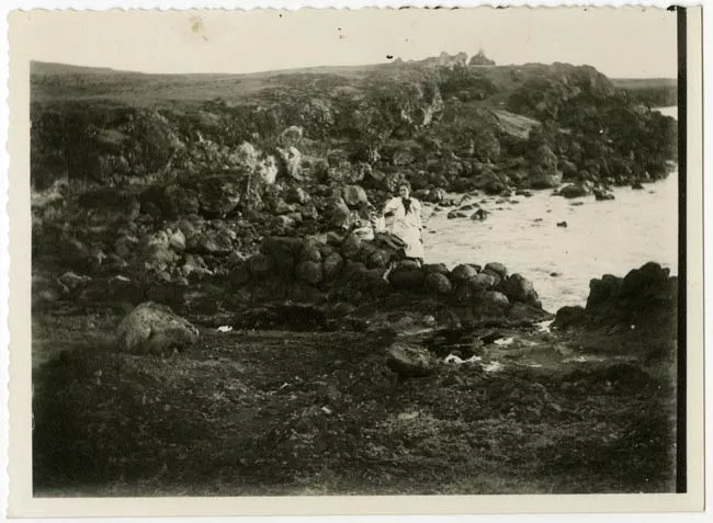 Mujer y niño, Isla de Pascua