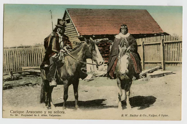 Cacique y mujer mapuche