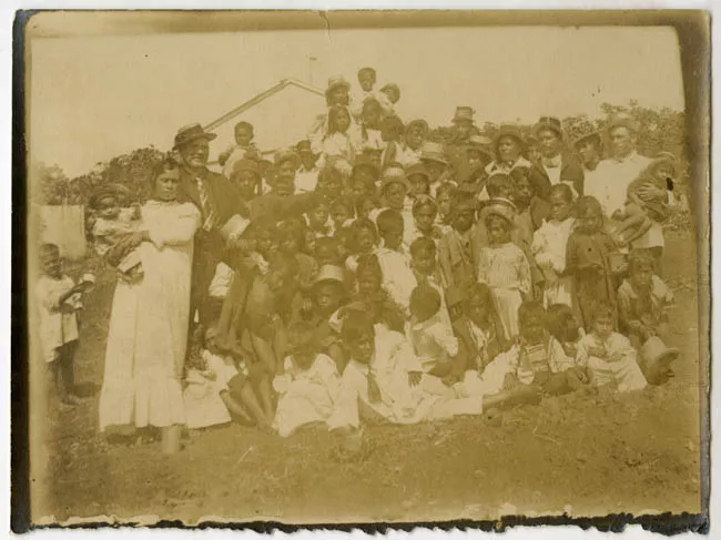 GRUPO DE ISLEñOS