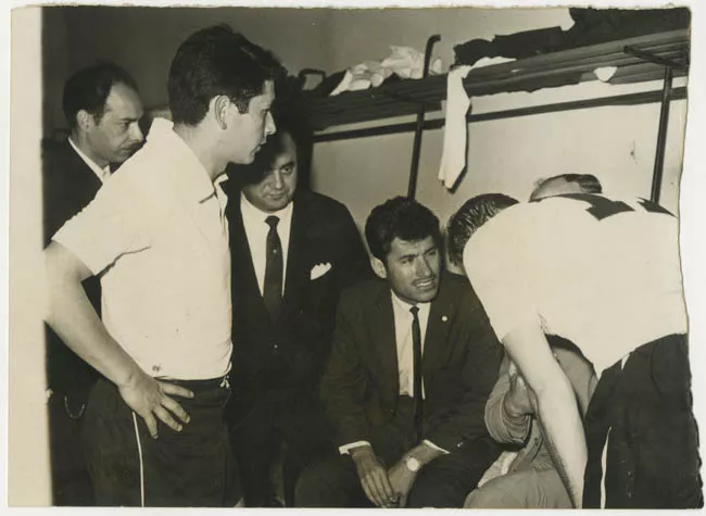 Eladio Rojas en camarín de Colo-Colo