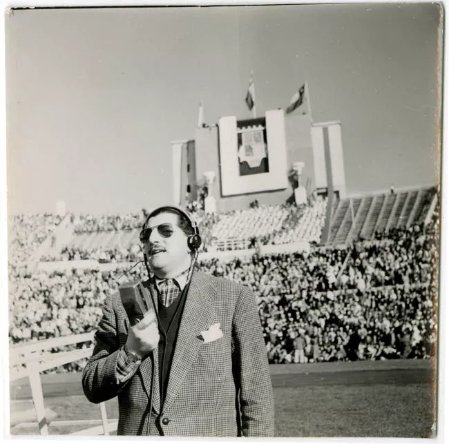 COMENTARISTA DEPORTIVO,CLASICO UNIVER.