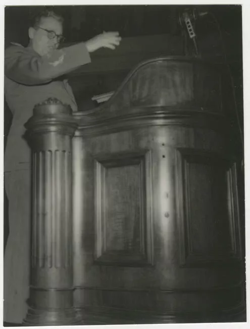 TITO EN LA ASAMBLEA NAC. DE YUGOESLAVIA