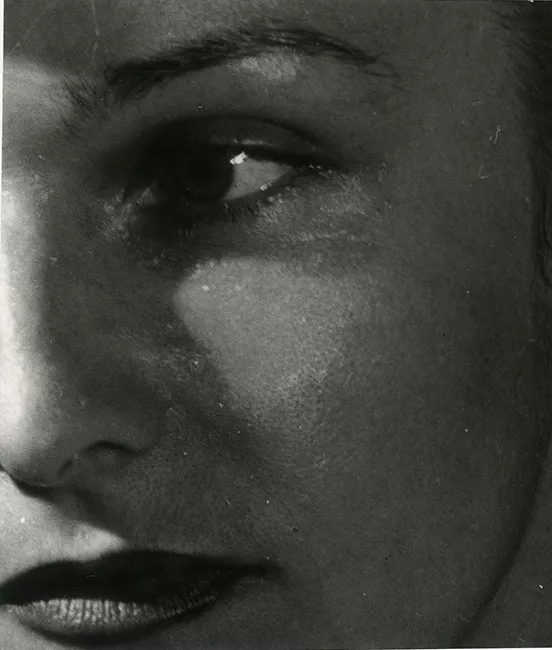 ROSTRO DE ELISA BINDHOF,NUEVA YORK