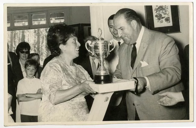 Entrega de premio Shell