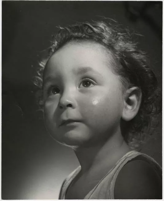 Retrato de estudio de niño Bertonati