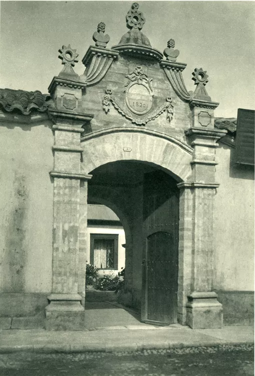  Portal  colonial, La Serena