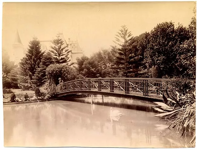 Puente del Palacio Cousiño-Goyenechea
