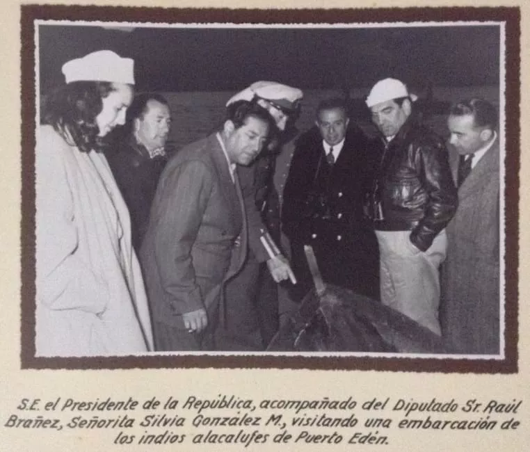 Presidente González Videla en Puerto Edén