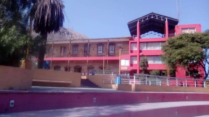 121 BC1, Biblioteca Pública Carlos Kensett