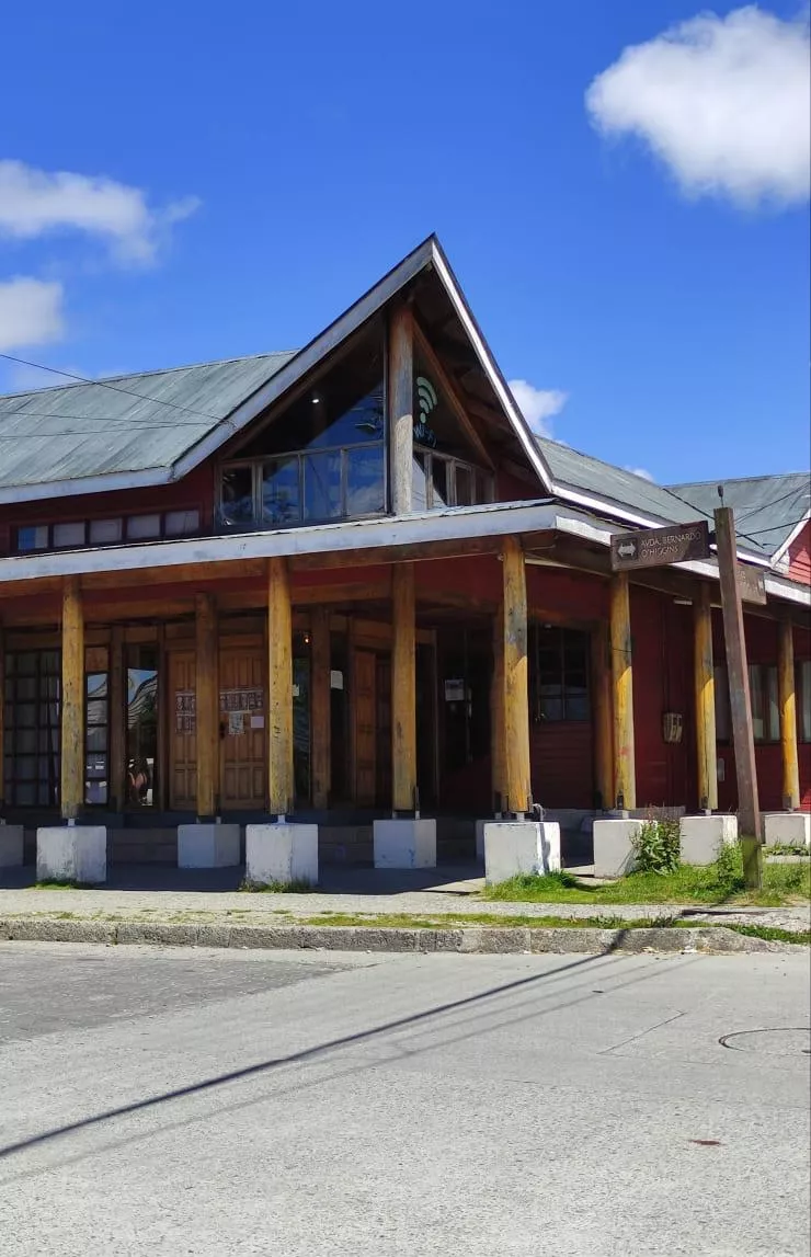 200 BC1, Biblioteca Pública Hornopirén