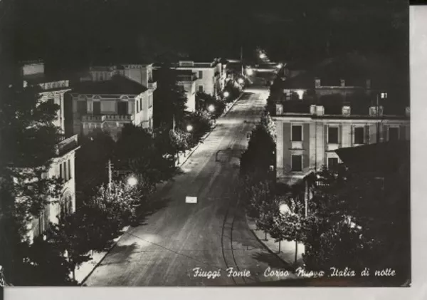 [Tarjeta Postal] 1952 ago. 11, Fiuggi, [Italia] [a] Gabriela Mistral, Napoli  [manuscrito] Sarah Mancuso.