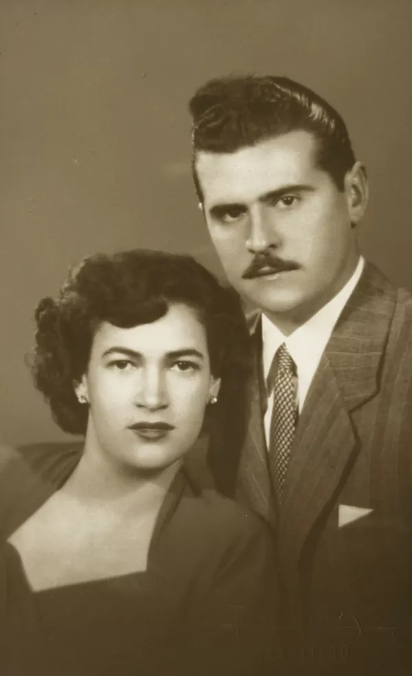 [Hombre y mujer posando [Matrimonio]  [fotografía] Kyutaro Tunekawa.