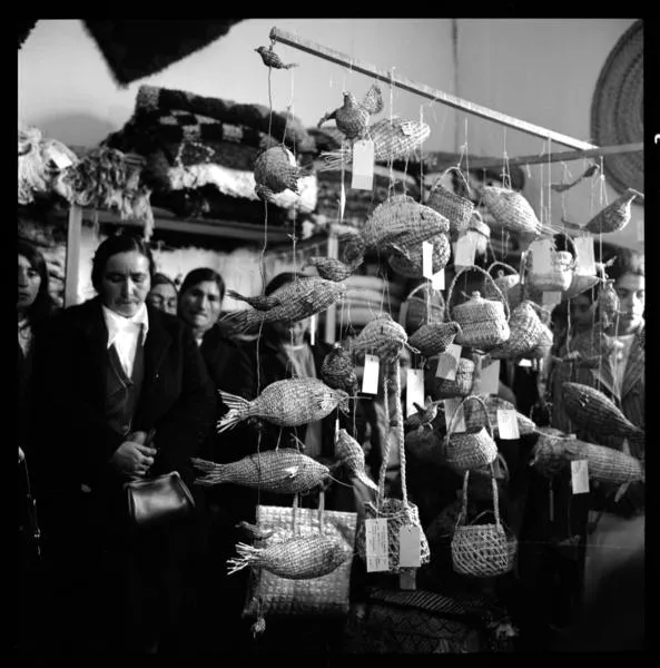 [Artesanía chilota] : Chiloé 1973 [fotografía] Armindo Cardoso.