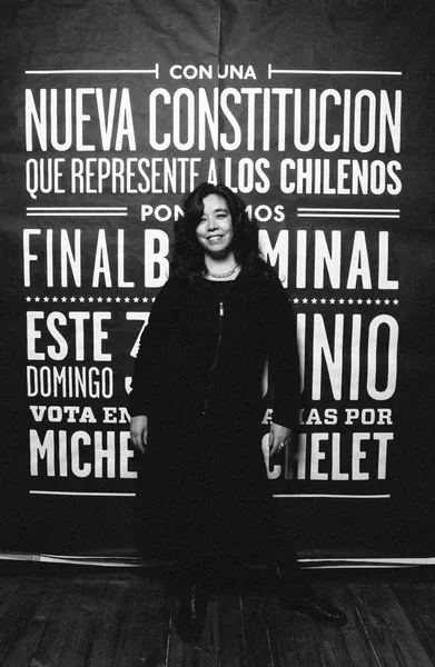 Con una nueva constitución que represente a los chilenos pondrá fin al binominal  [fotografía]