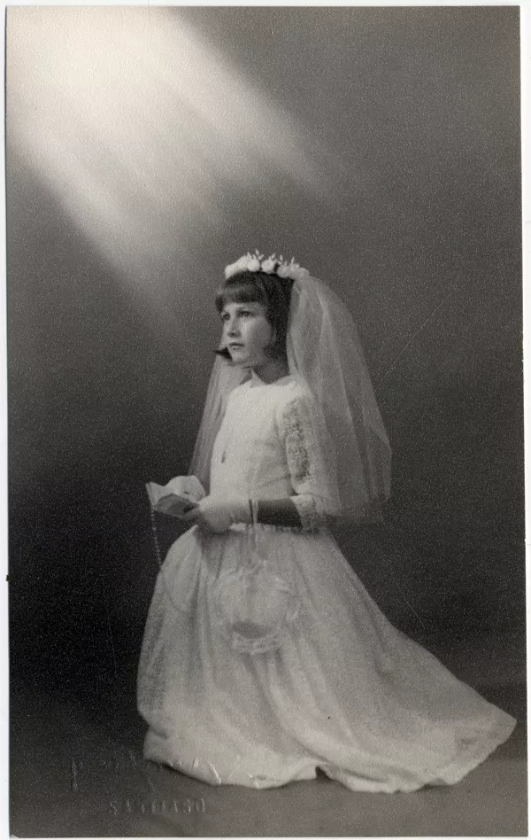 [Niña de Primera Comunión]  [fotografía]Kyutaro Tunekawa.