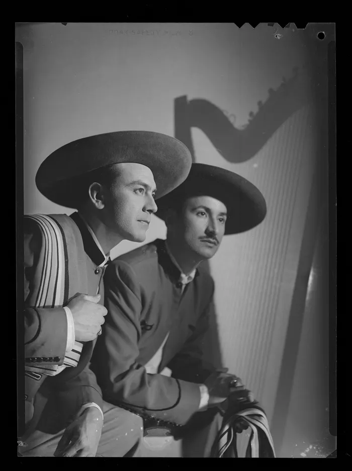 [Dúo Rey Silva]  [fotografía] Alfredo Molina Lahitte.