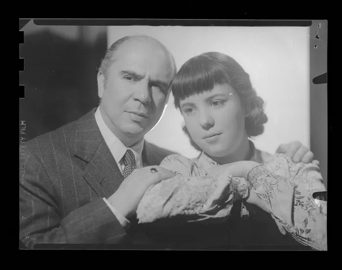 [Arturo Pacheco Altamirano, y su hija, Ramona Pacheco Soulodre]  [fotografía] Alfredo Molina Lahitte.