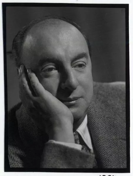 [Pablo Neruda]  [fotografía]