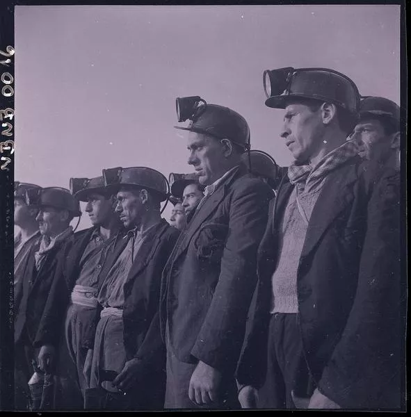 [Mineros; mina de carbón de Lota]  [fotografía] Ignacio Hochhäusler.