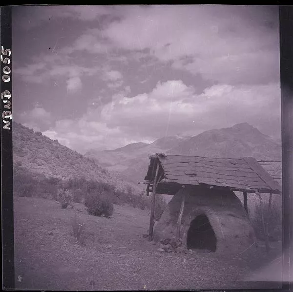 [Horno de barro campesino]  [fotografía] Ignacio Hochhäusler.