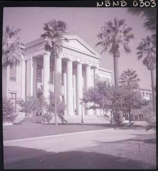 [Antiguo edificio de la Escuela de Medicina de la Universidad de Chile]  [fotografía] Ignacio Hochhäusler.
