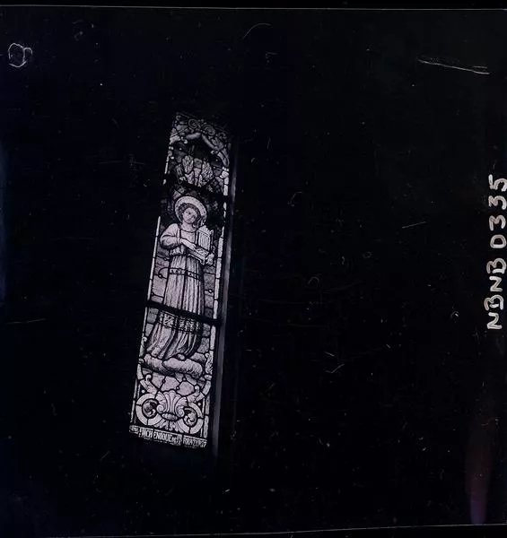 [Vitral, representa al Niño Jesús en un pasaje de su vida]  [fotografía] Ignacio Hochhäusler.