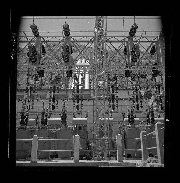 [Central Hidroeléctrica "Sauzal"]  [fotografía] Luis Ladrón de Guevara.