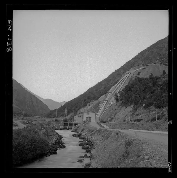 Vista general desde el canal de evacuación  [fotografía] Luis Ladrón de Guevara.