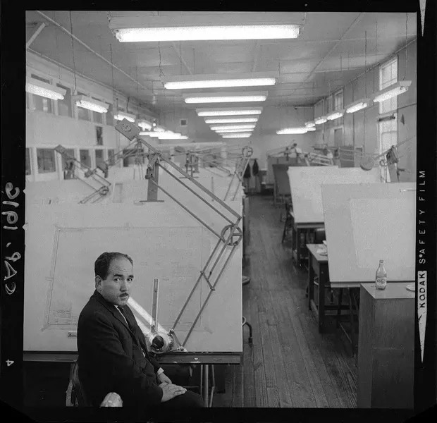 [Compañía de Acero del Pacífico : Planta siderúrgica Huachipato; Sala de proyectos] [fotografía] Luis Ladrón de Guevara.