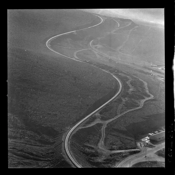Camino a la mina El Algarrobo  [fotografía] Luis Ladrón de Guevara.