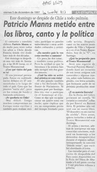Patricio Manns metido entre los libros, canto y la política.  [artículo]