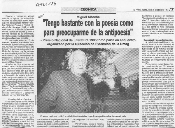 "Tengo bastante con la poesía como para preocuparme de la antipoesía"  [artículo].
