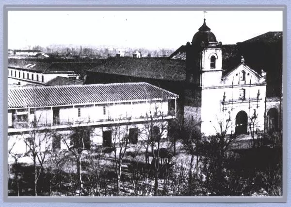 [Vista de la Capilla del Instituto Nacional, en San Diego y Estación de Sangre, 1859]  [fotografía].