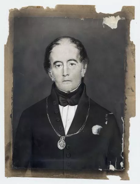 [Andrés Bello, retrato de medio cuerpo]  [fotografía].
